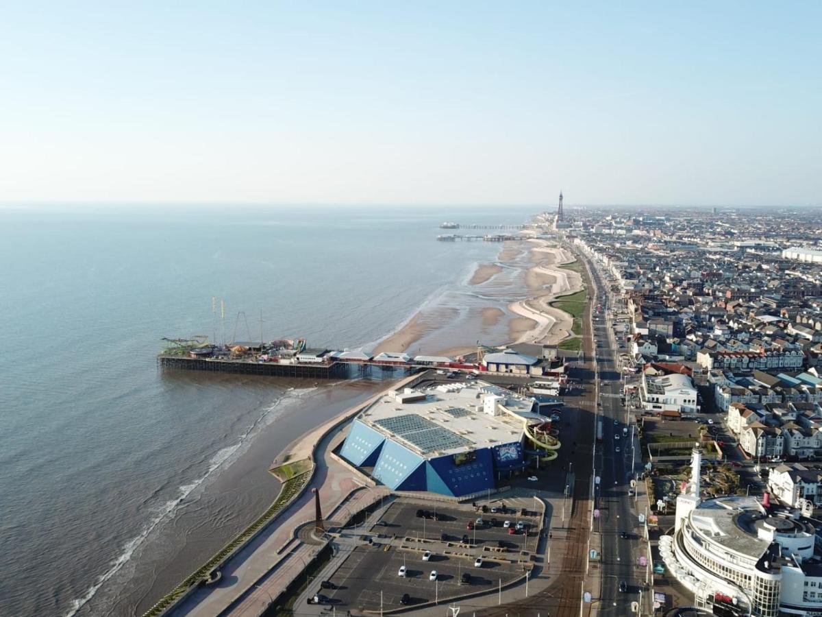 Valdene Hotel Blackpool Exteriör bild